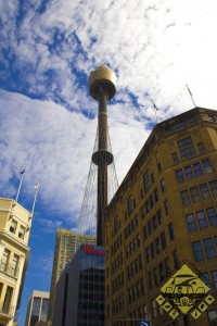 Das Eye - niemals wird es was Höheres geben (da das Dings hier illegal über Bebauungsplanlimit gebaut wurde)