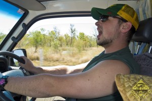 Truckerweisheit: Wenn man nach 300 km müde wird, hilft nur noch singen.